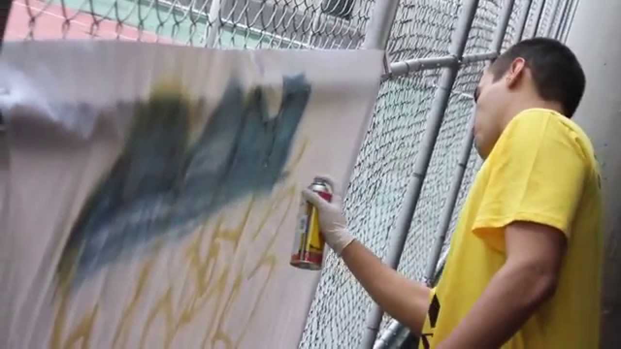 Especialista de la Zona Artes Visuales en el evento de Trix and Trax en el Colegio Sang Ignacio