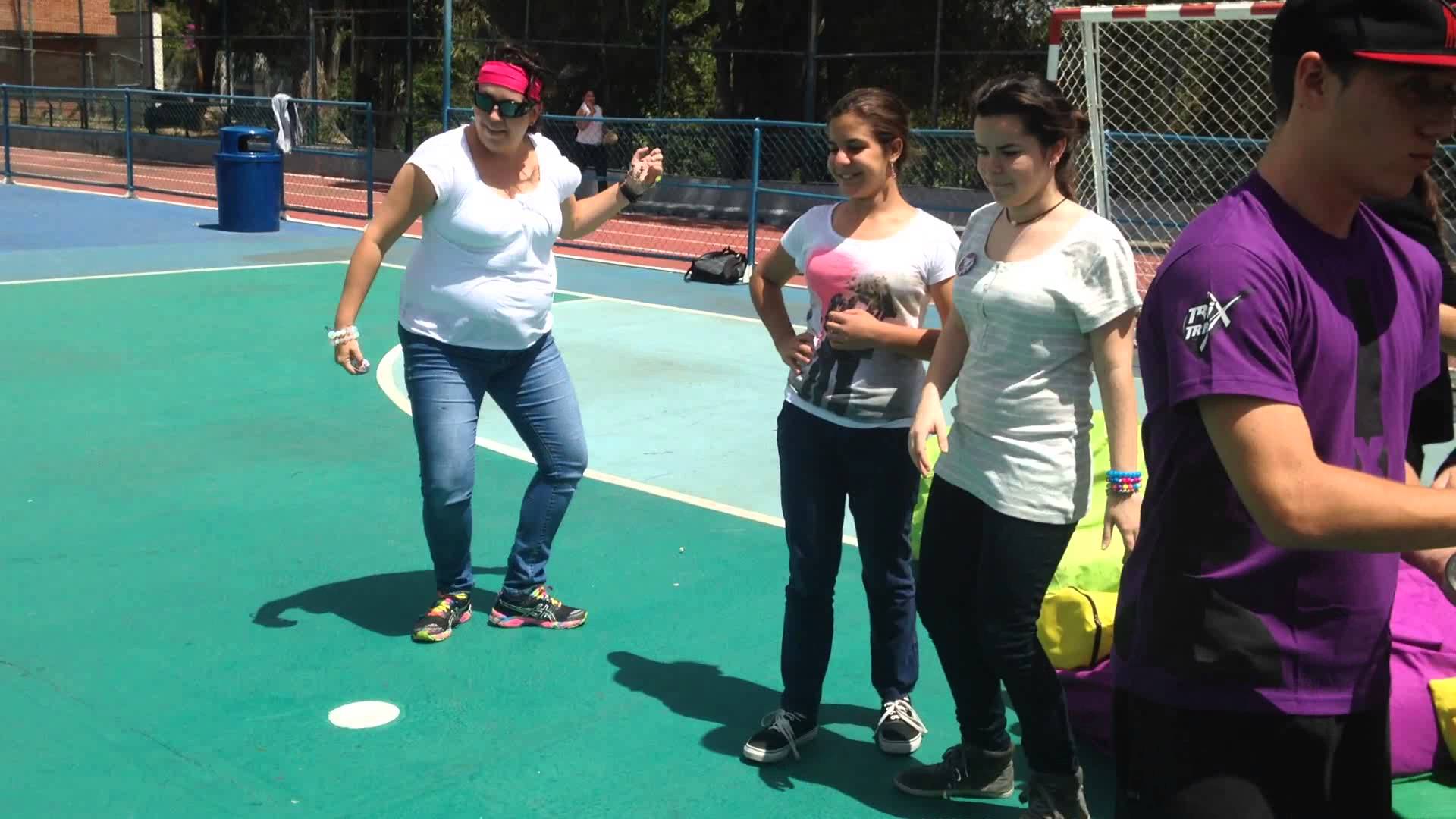 Especialista de la Zona Baile en el TrixandTrax del Colegio el Peñon