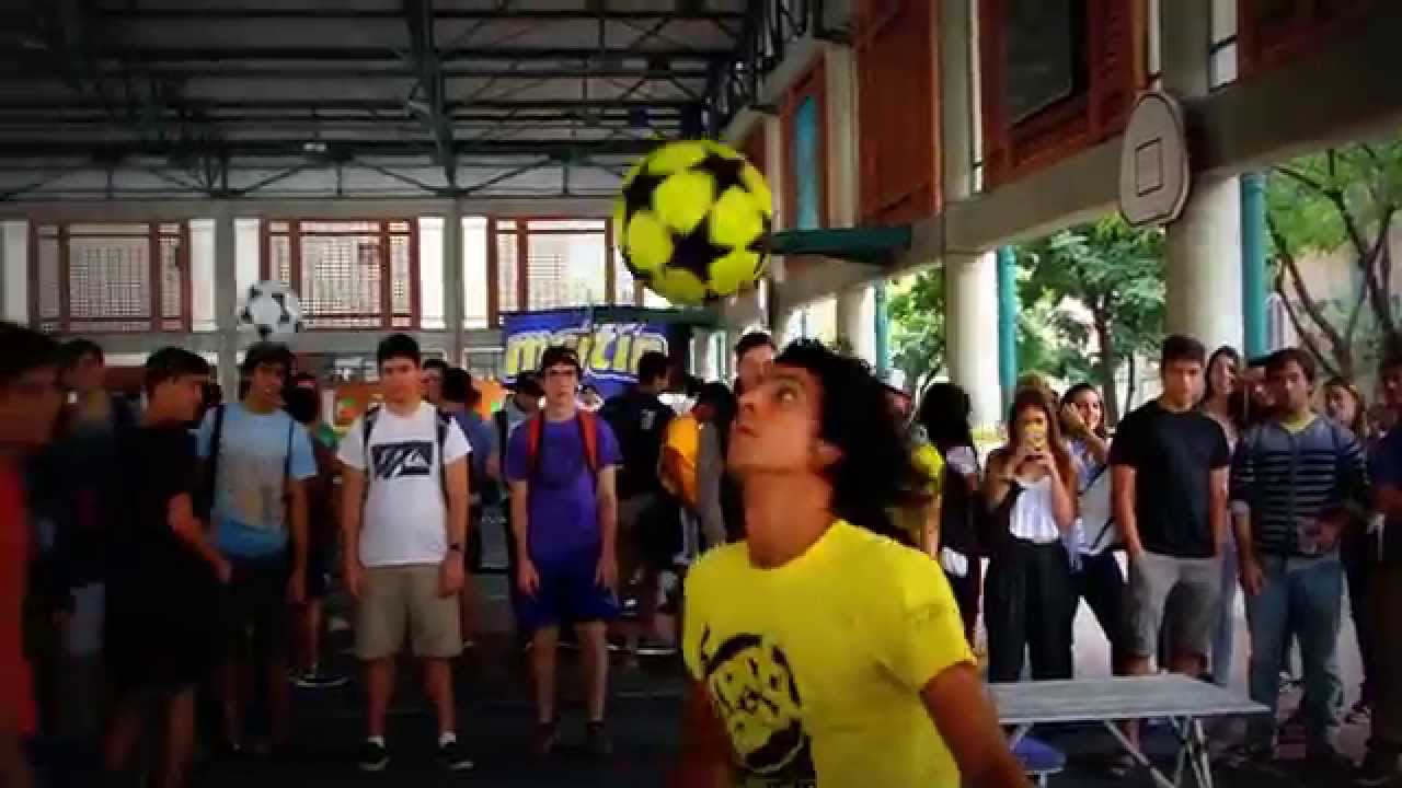 Especialista de la Zona Trix dominio de balón