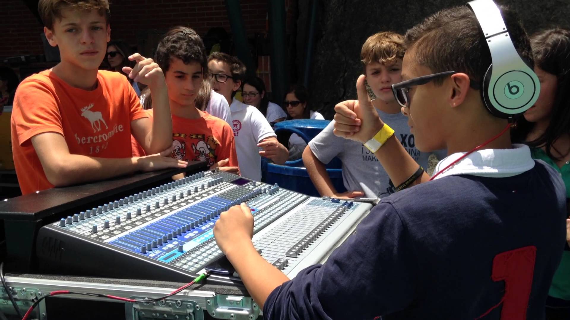 Los talentos de la Zona Trax en el TrixandTrax del Colegio el Peñon
