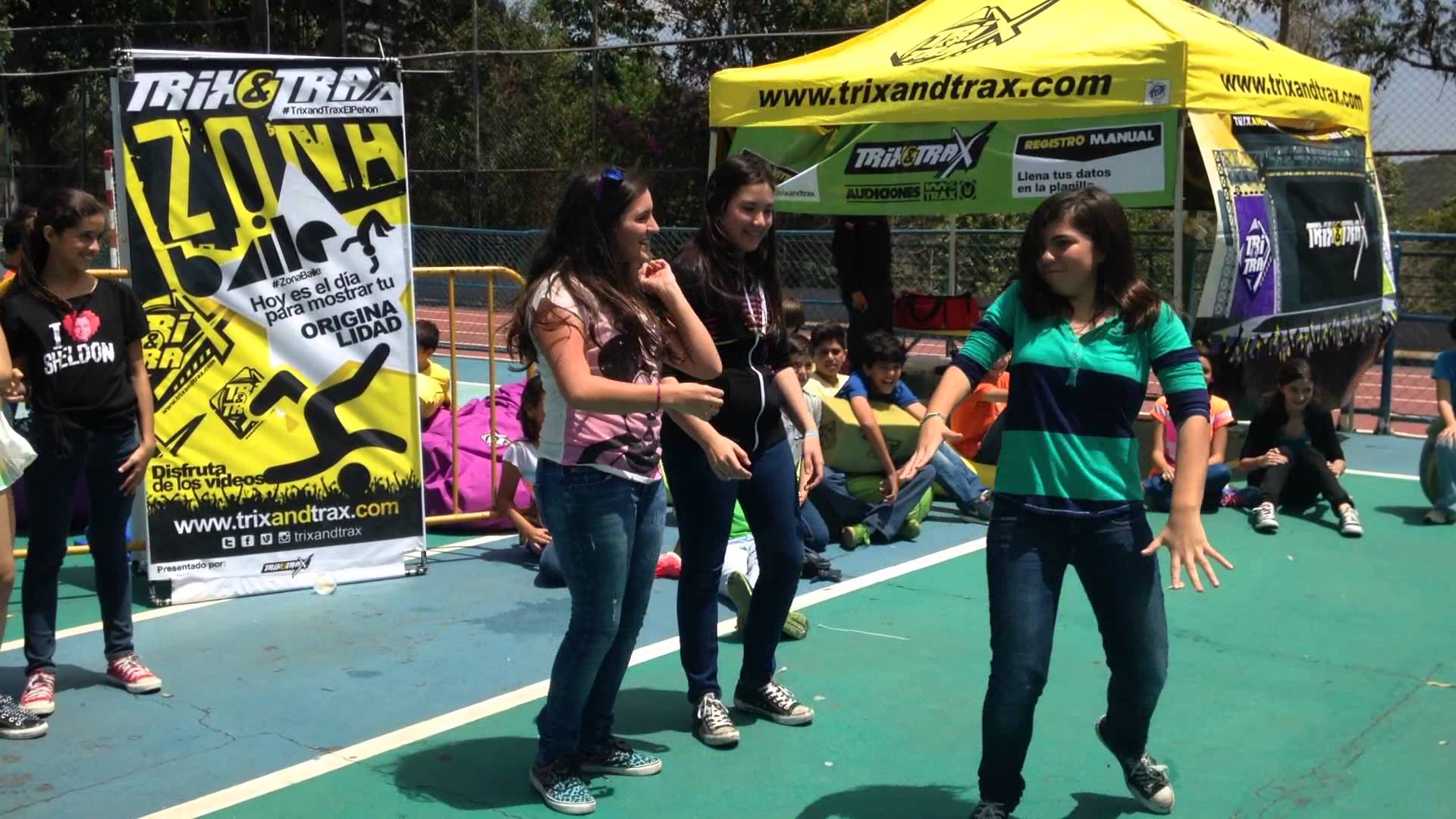 Talentos compitiendo en la Zona Baile en el TrixandTrax del Colegio el Peñon