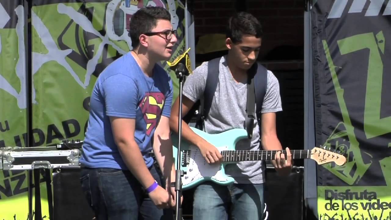 Santiago y Gabriel Talentos Trax IEA