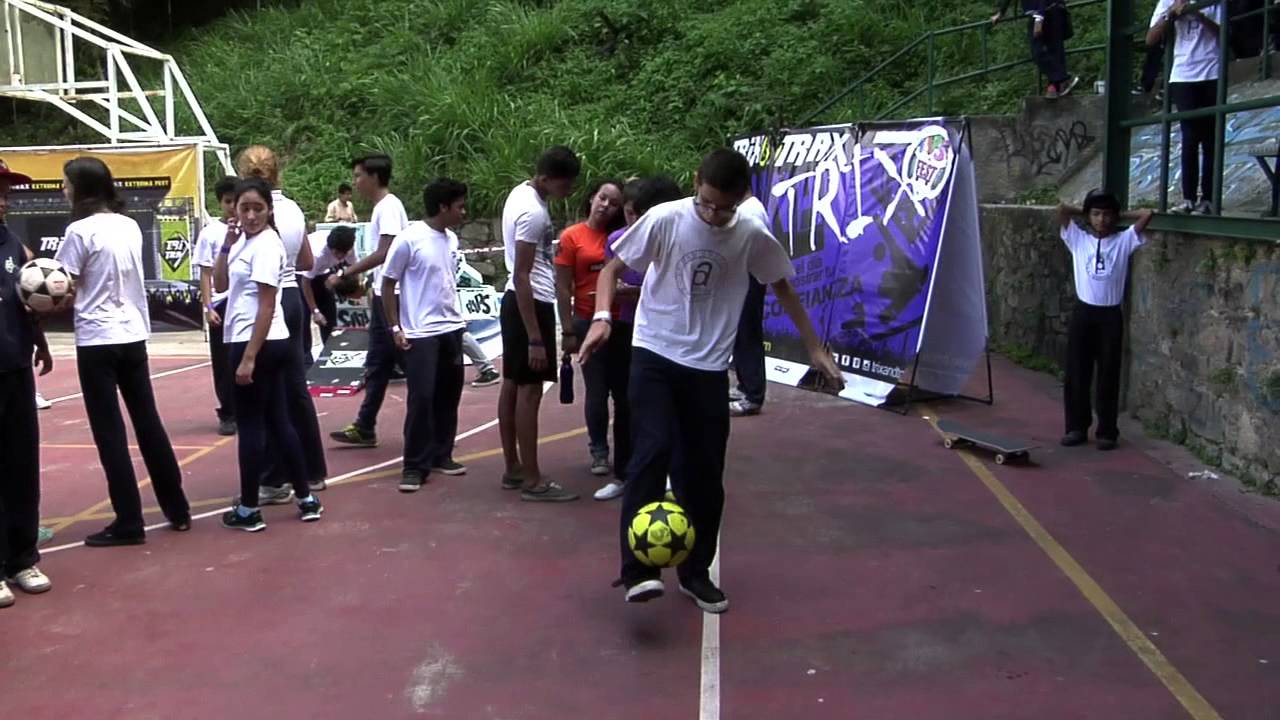 Zona Trix Dominio Balon Jesus CEAPUCV