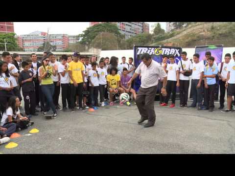 Rafael Ugas @Profesor Talento Zona Trix Freestyler Football Colegio San Jose De Calazans