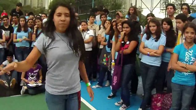 IEA – TRIXANDTRAX – Bailando con Herman.MOV