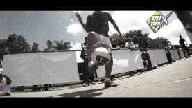 TRIX: RICARDO SEQUEIRA FOOTBALL FREESTYLE EN LA GRAN FINAL DE LA UCV. FEBRERO 2012